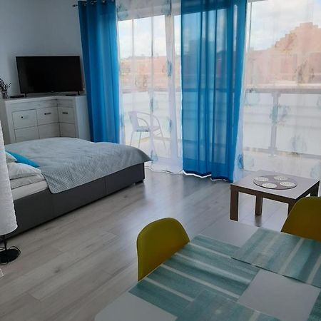 Apartament Viktoria Appartement Darlowko Buitenkant foto